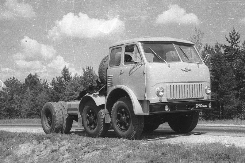 МАЗ 500-й серии: советский "дальнобой"