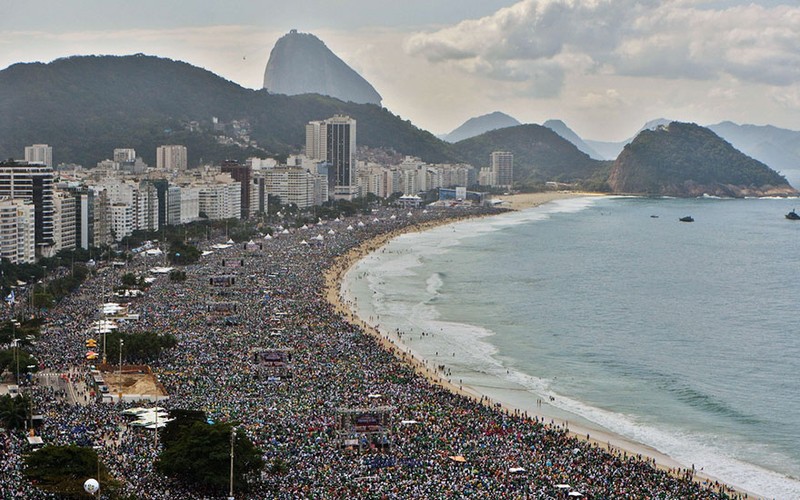 8. Пляж в Рио-де-Жанейро