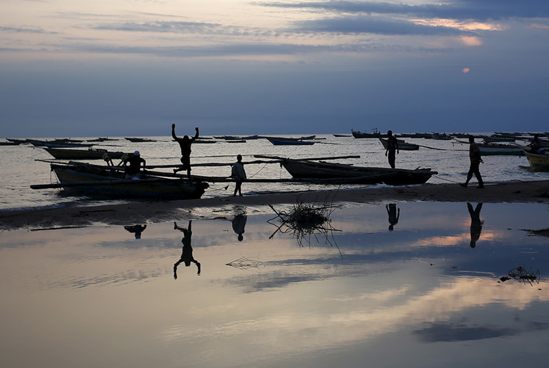 Ловля рыбы в Танганьике — тоже важная часть доходов населения