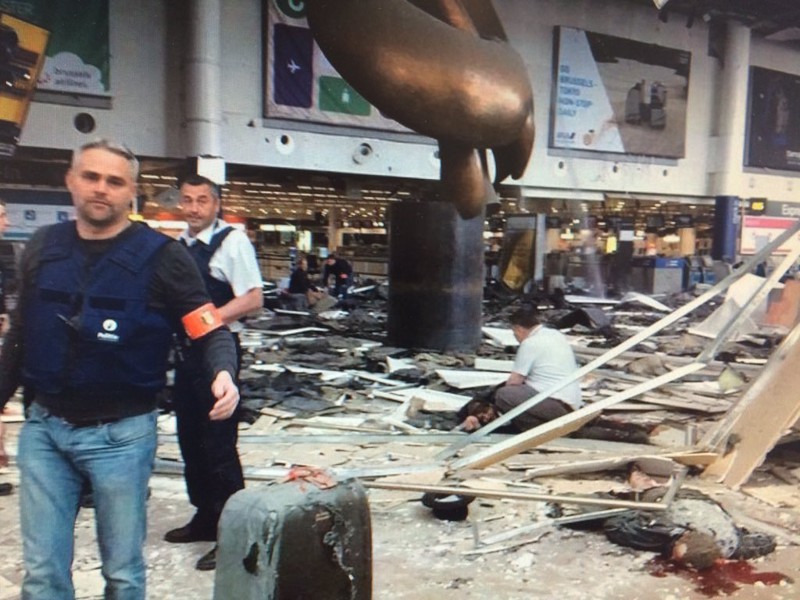 Теракты в Брюсселе: мощные взрывы прогремели в аэропорту и метро 