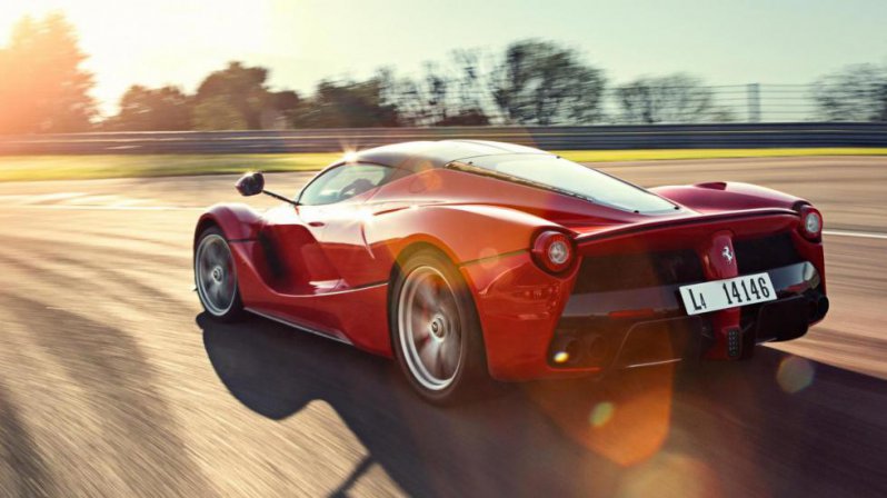 Ferrari LaFerrari: 0-100 км/ч за 2,9 с