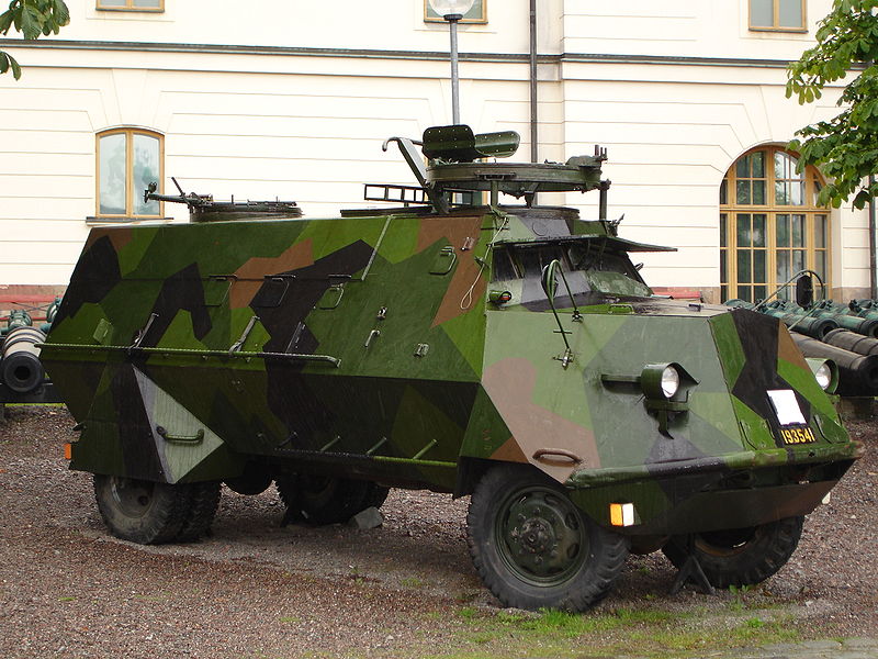 Terrängbil m/42 KP, Швеция. В производстве с 1943 года.