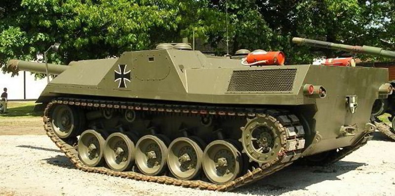 Двухпушечный безбашенный танк VT1 (Леопард 3)