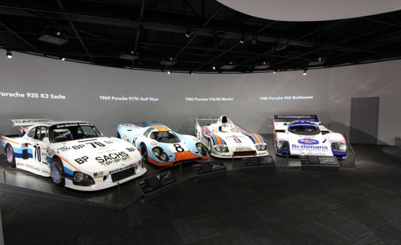 Автомобильный музей Петерсена в Лос-Анджелесе