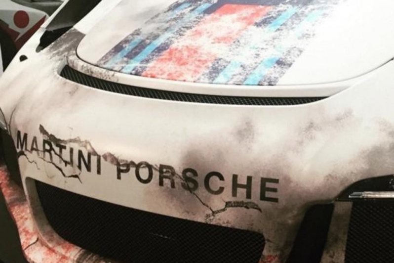 Владелец специально состарил свой новенький Porsche 911 GT3 RS
