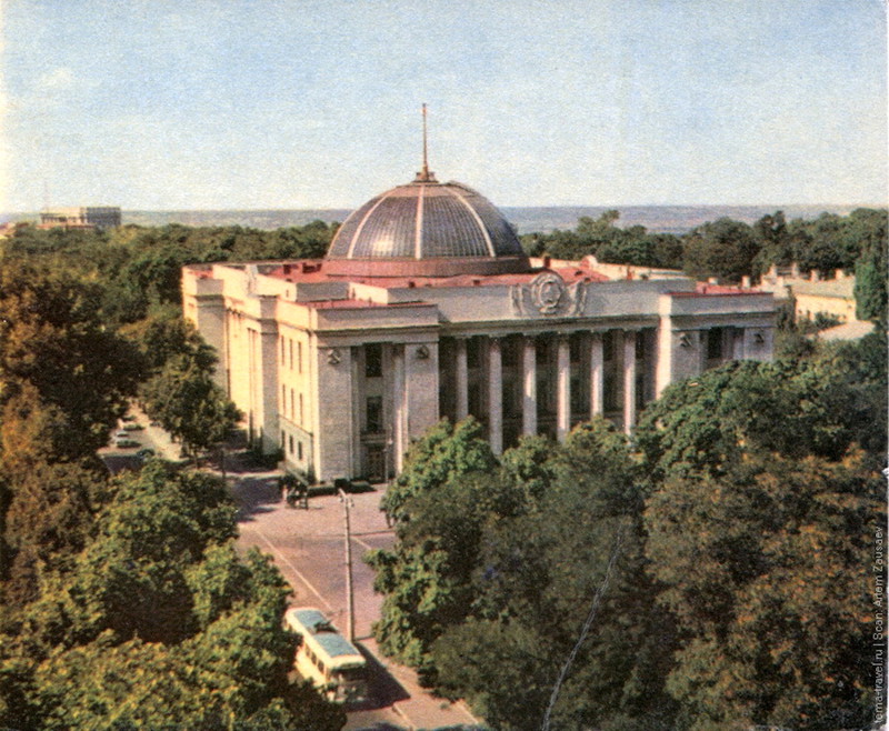 Здание Верховного Совета Украинской ССР