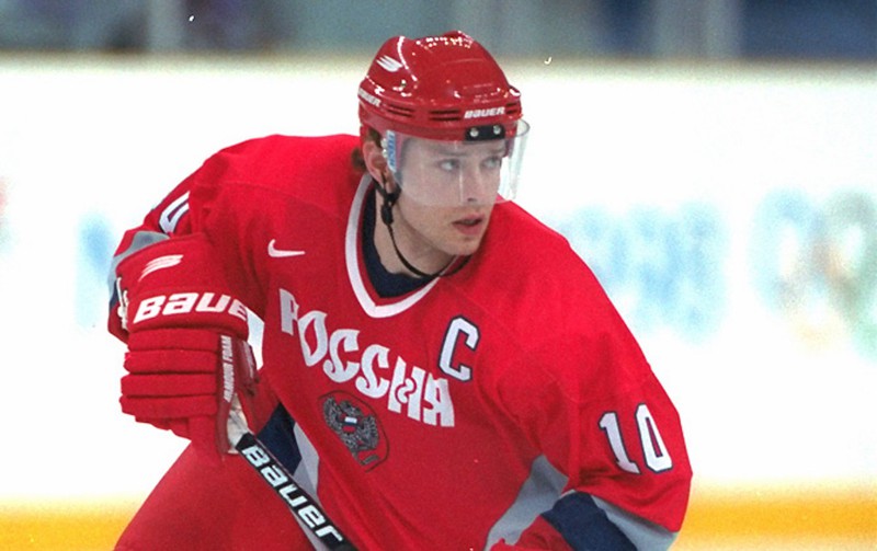 Сегодня 45 лет исполняется советскому и российскому хоккеисту Павлу Буре! 