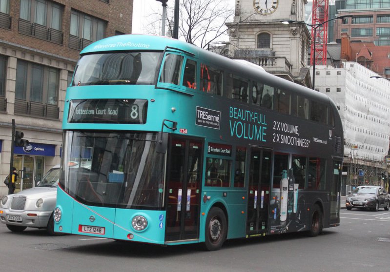 Проблемы с новым  Routemaster в Лондоне