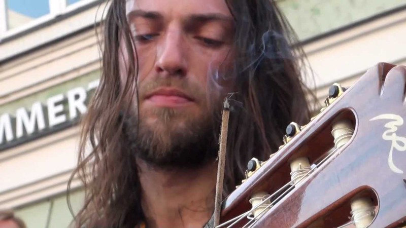 Эстас Тонне / Estas Tonne (гитарист)