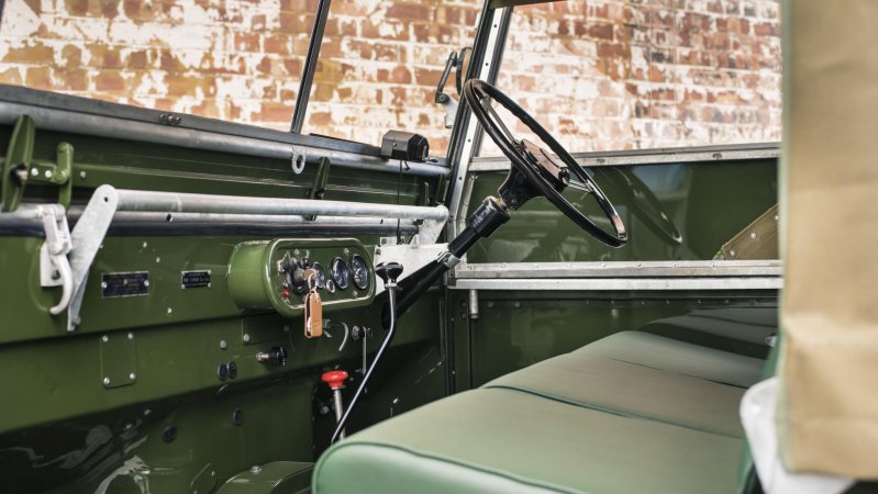 Land Rover выпустит партию первых Defender образца 1948 года