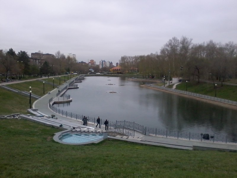 2. Вид на первый городской пруд.