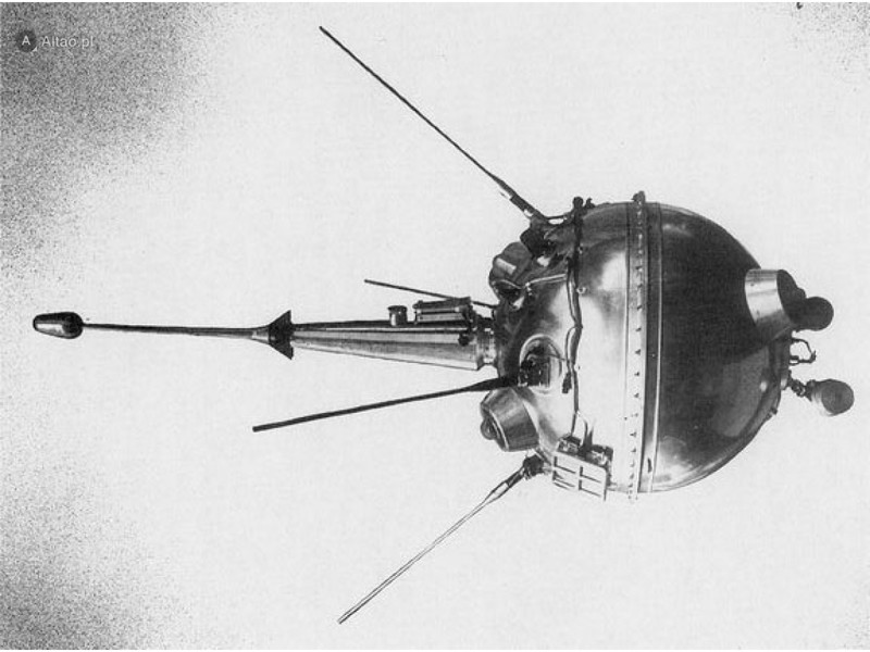 2 января 1959 года запущена первая автоматическая межпланетная станция «Луна-1» 