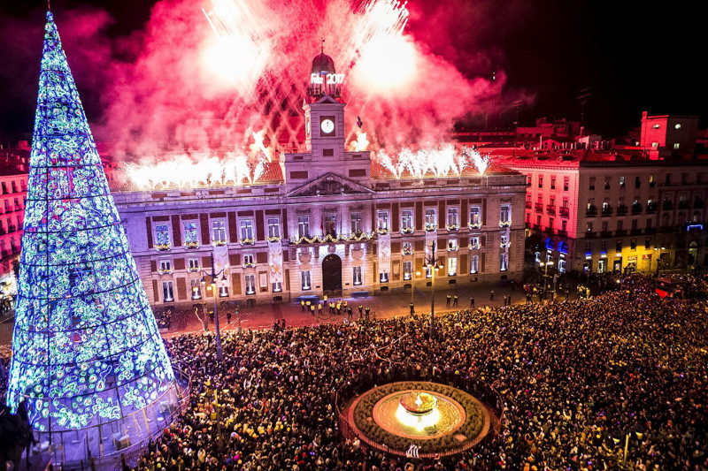 Встреча Нового года в Мадриде, Испания, 01 января 2017. 