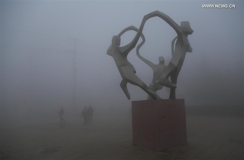 В Китае впервые объявили наивысший уровень опасности из-за смога
