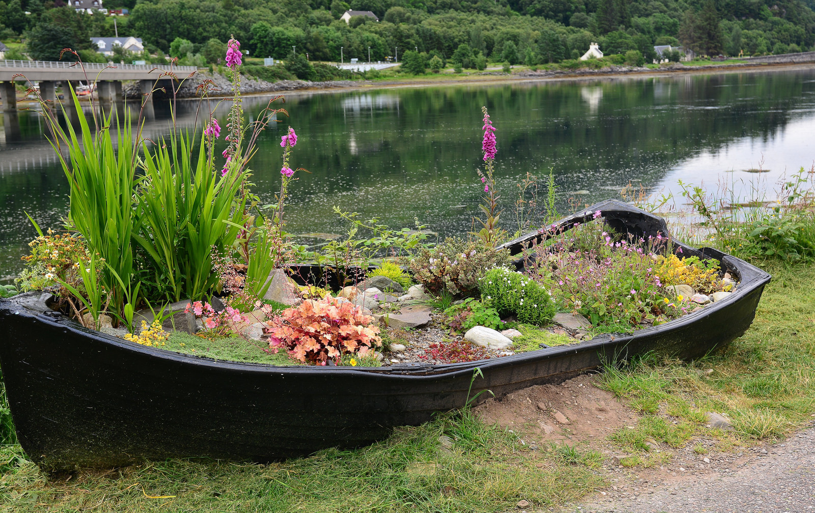 Лодка в огороде