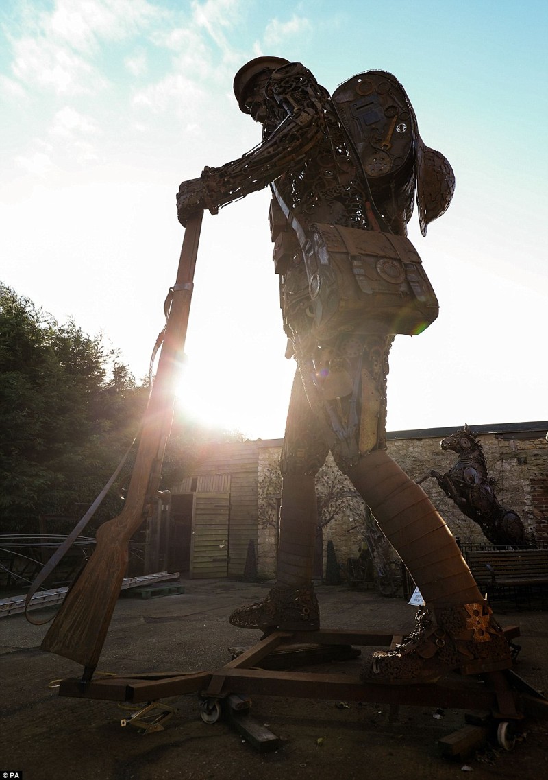 В Великобритании создали необычную скульптуру солдата Первой мировой