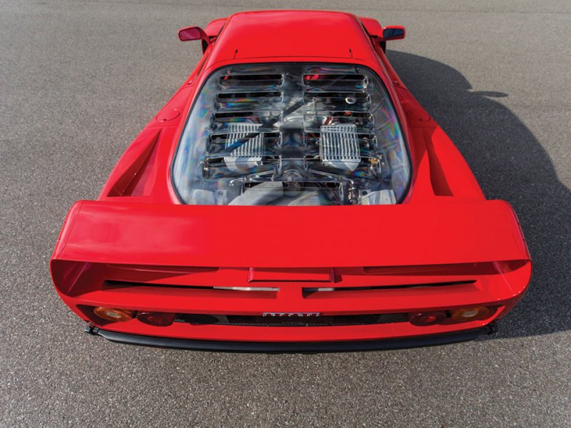 Ferrari F40 - Супермен среди машин
