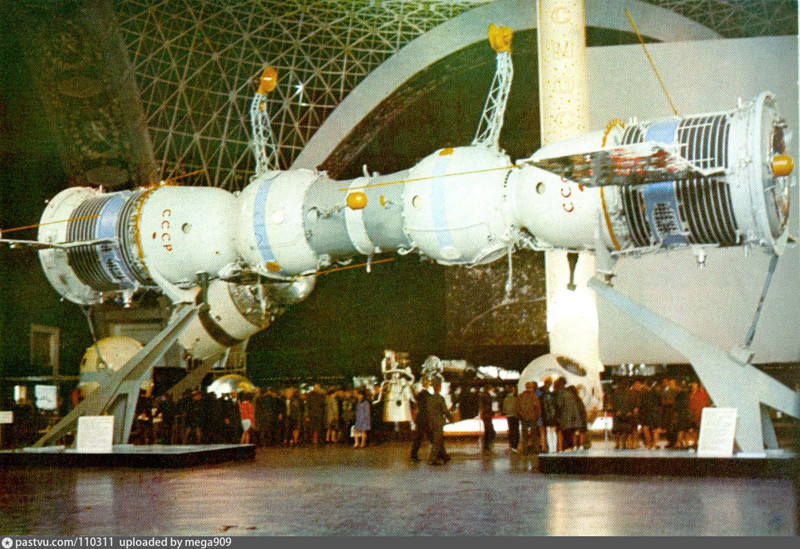 Союз-4 И Союз-5. Первая орбитальная станция