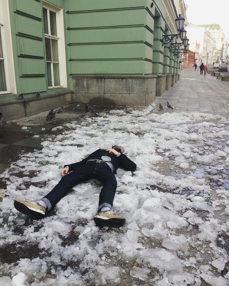 Быть мертвым в России - это модно