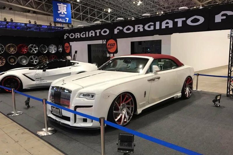  Rolls-Royce для отвязных рэперов – в самый раз