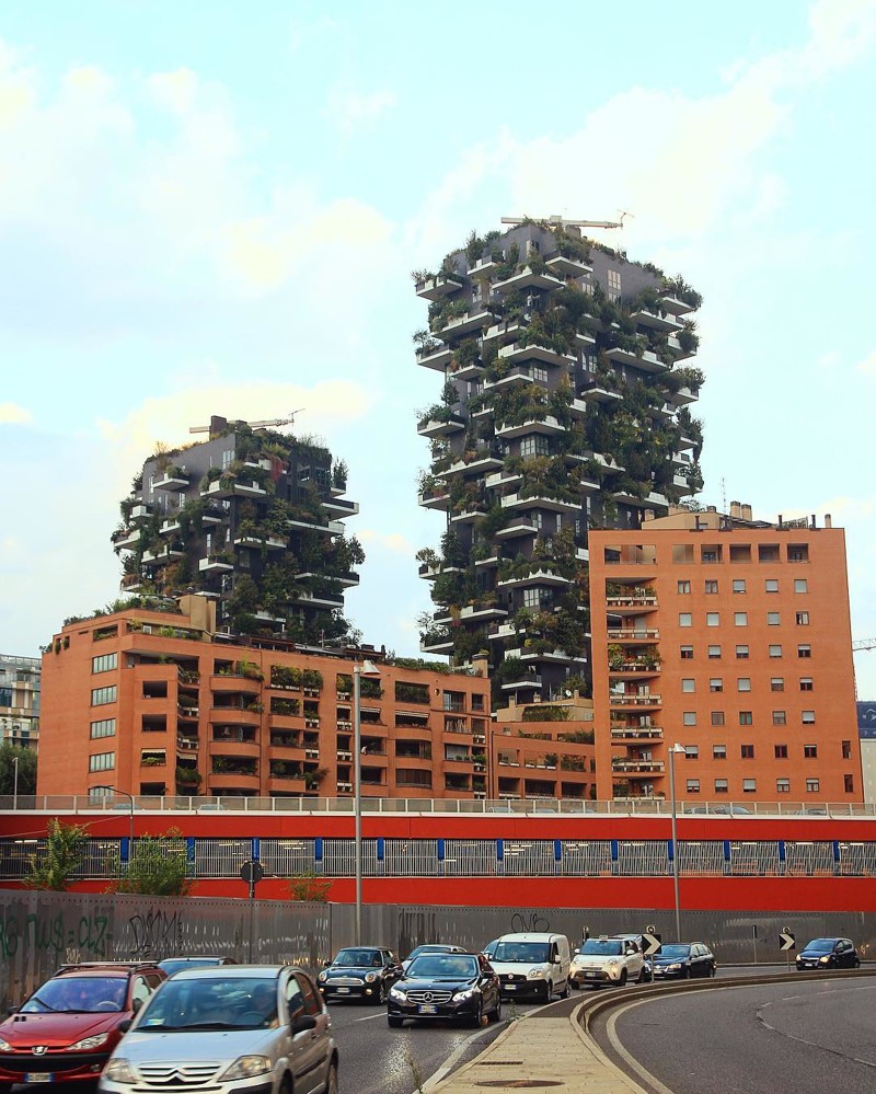 Вот, на каких балконах Милана (Италия) можно отлично развернуться