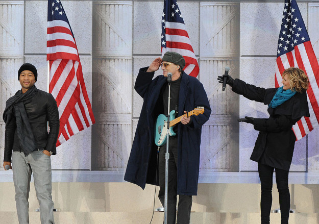 Обама: Джеймс Тейлор и Джон Ледженд и группа The Frontmen of Country у Трампа