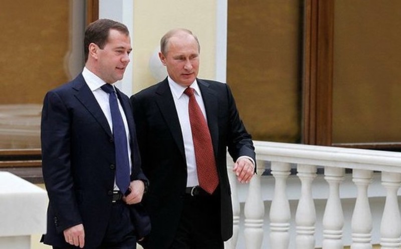 Весной правительство может остаться без Медведева: Путин наметил новый курс