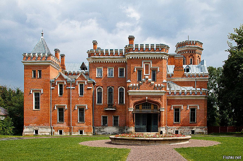 Замок принцессы Ольденбургской Евгении Максимилиановны в посёлке Рамонь