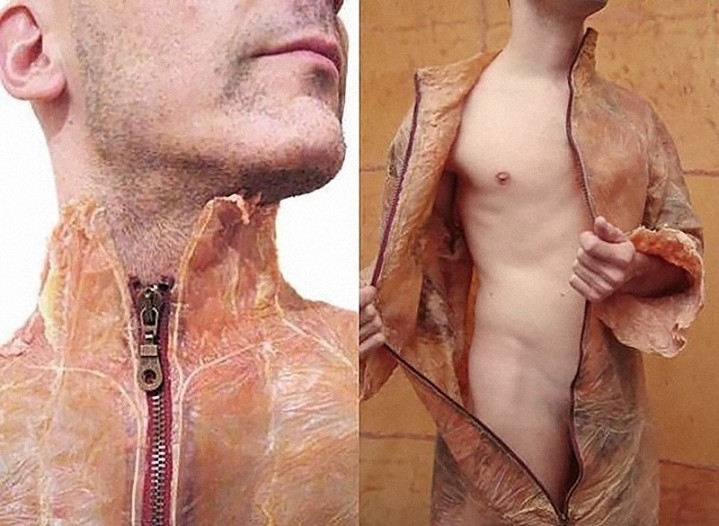 Оливье Гулет шьет изделия из особого синтетического материала, очень напоминающего человеческую кожу