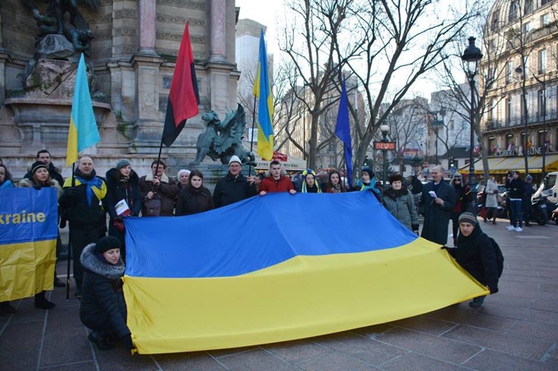 Французы про украинцев: " А что эти люди вообще делают во Франции?"