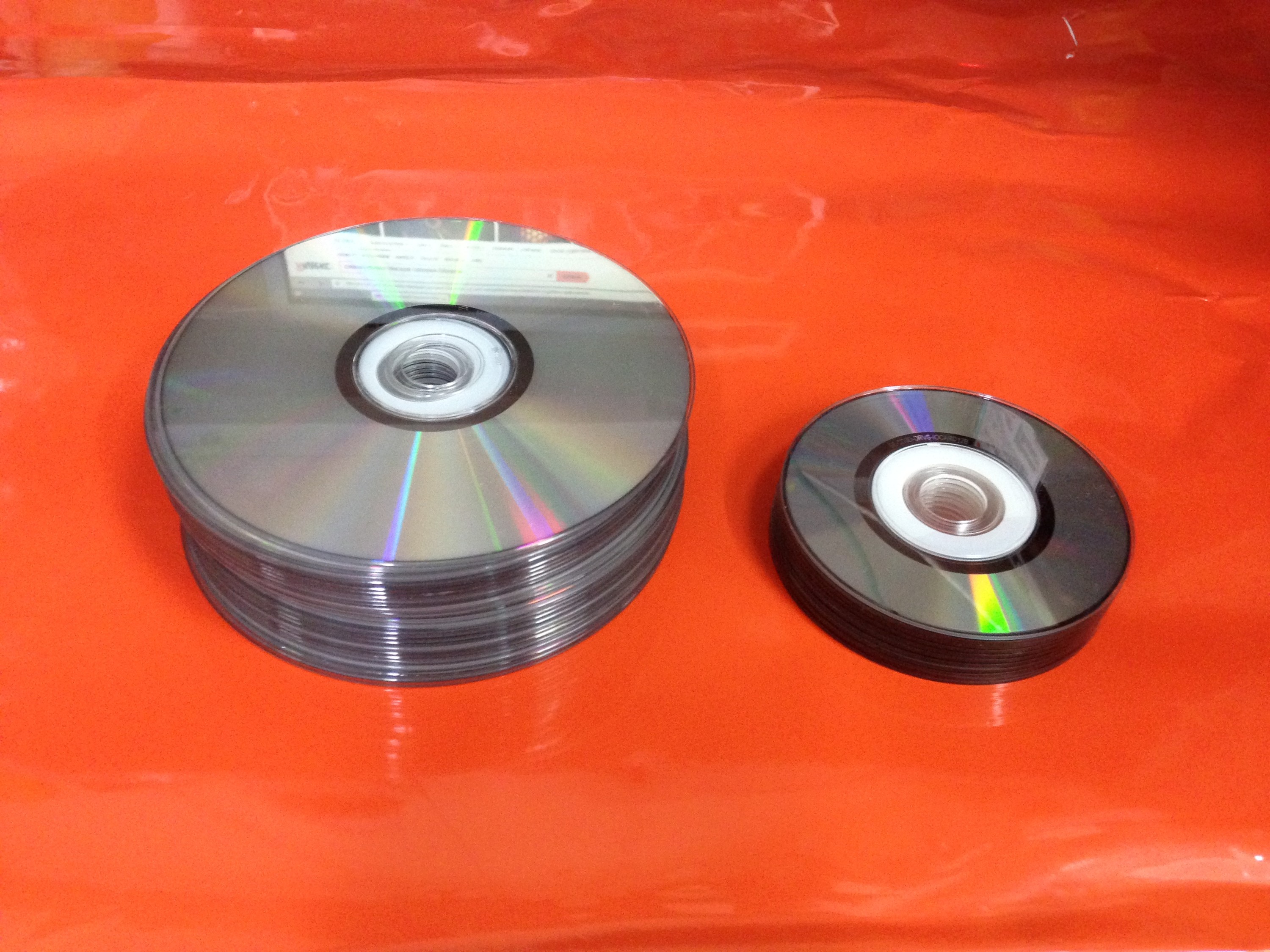 Настольная USB лампа из бумаги, CD-дисков и другой мелочи. на портале Сделай сам