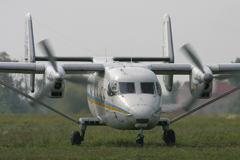 Многоцелевой самолет АН-28