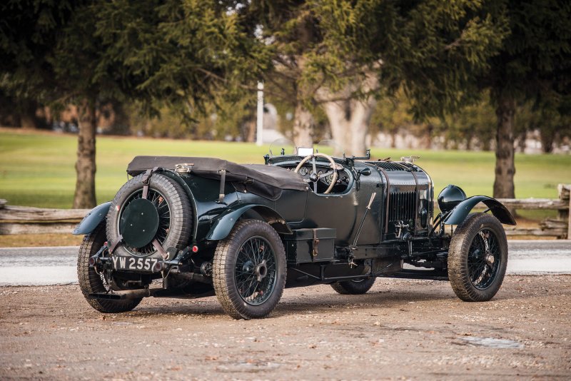 Именно за такую сумму в следующем месяце хотят продать один довоенный Bentley. А именно – Bentley 4½-Litre Le Mans Sports 1928 года.
