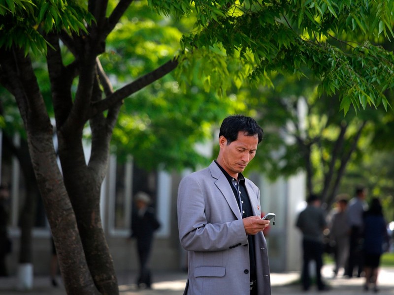 3. Каждый десятый житель КНДР владеет смартфоном