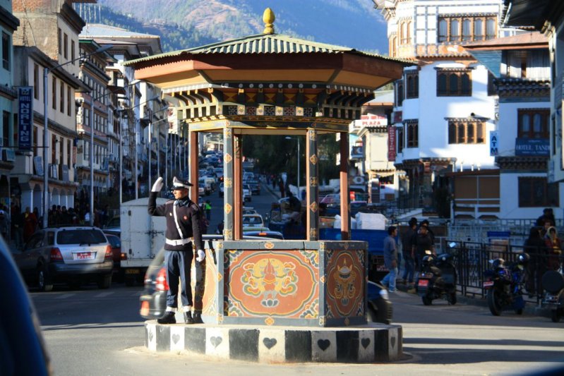 В Бутане это сооружение даже стаканом назвать язык не поварачивается...
