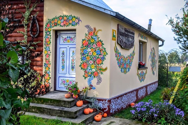  Очаровательная польская деревушка с яркими расписными домиками