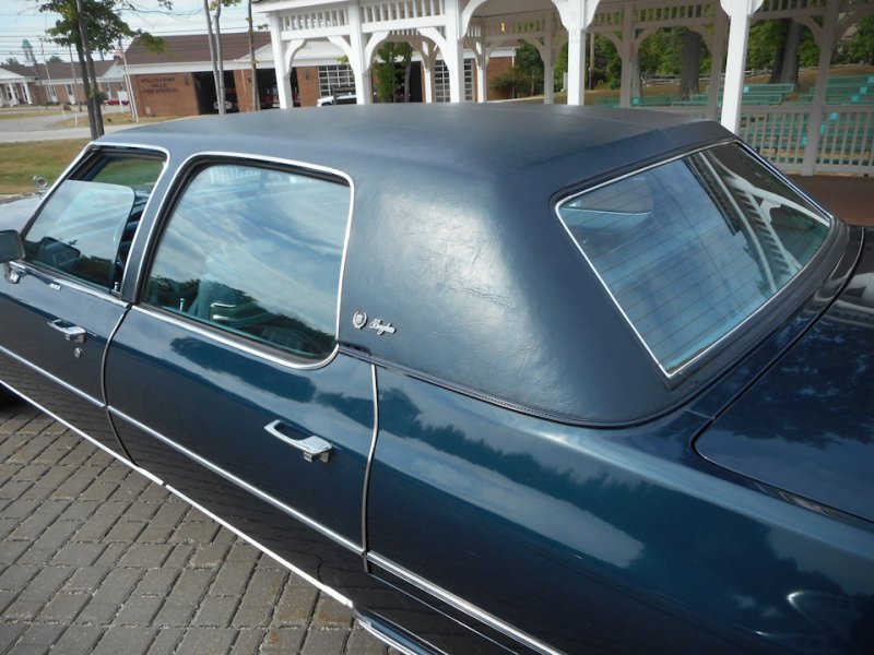 Cadillac Fleetwood 1976 с пробегом 16000 километров