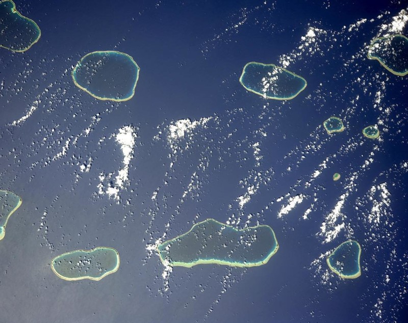 Архипелаг Туамоту - веселое скопление разной формы островов, относящееся к Французской Полинезии. Их там таких больше сотни