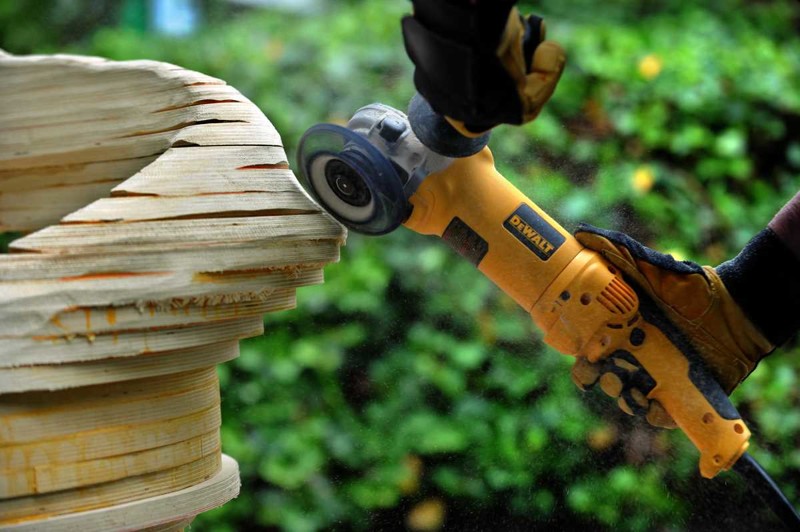  Как создаются необычные деревянные скульптуры Дэвида Кноппа