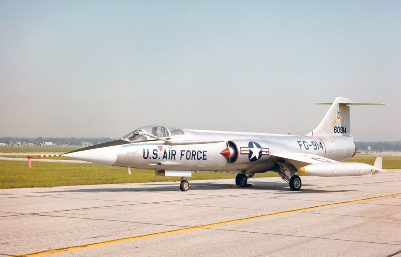 Пример качественного лоббизма Lockheed F-104 Starfighter