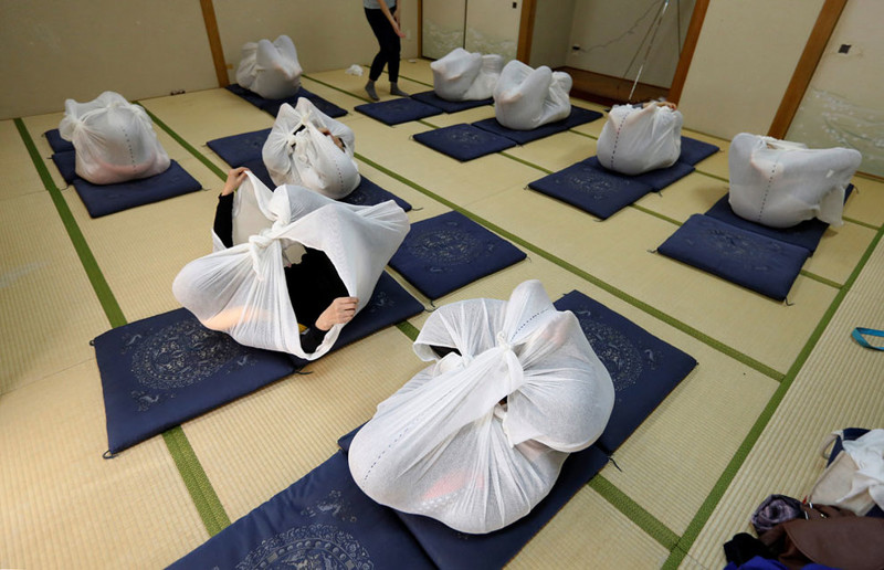  Роллы с людьми: японская терапия отонамаки