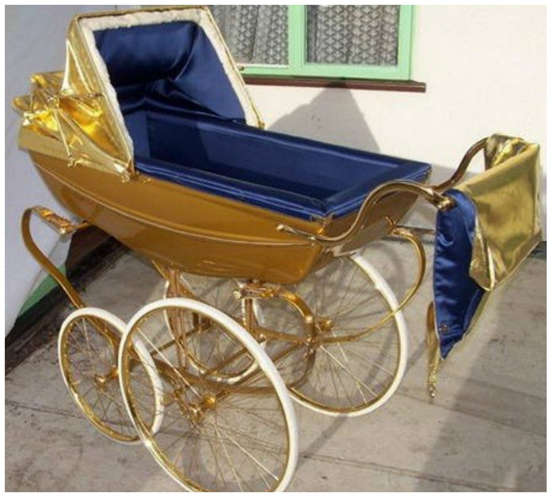 Британская коляска из золота - 12.000 долларв