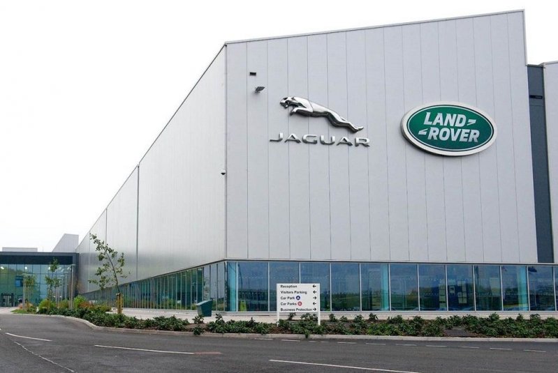 Cзавода Jaguar Land Rover украли две фуры двигателей