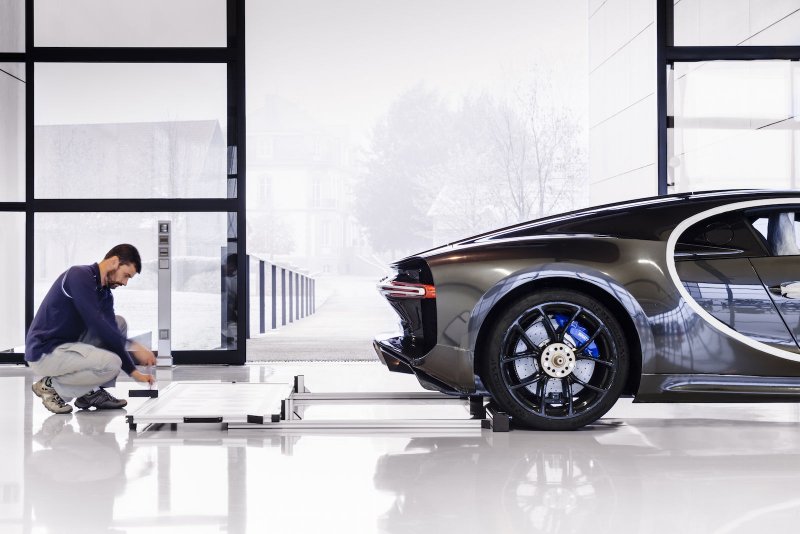 Как собирают гиперкар Bugatti Chiron