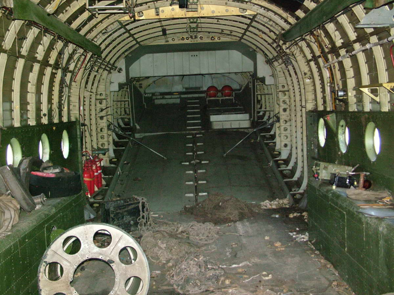 Ан-8 первый в нашей стране специализированный транспортный самолет