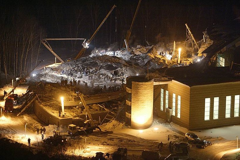 В Москве 13 лет назад, 14 февраля 2004 года, обрушилась крыша трансвааль-парка