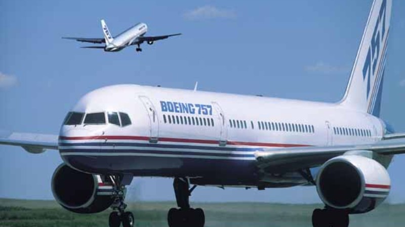 К 35-летию первого полета Boeing 757