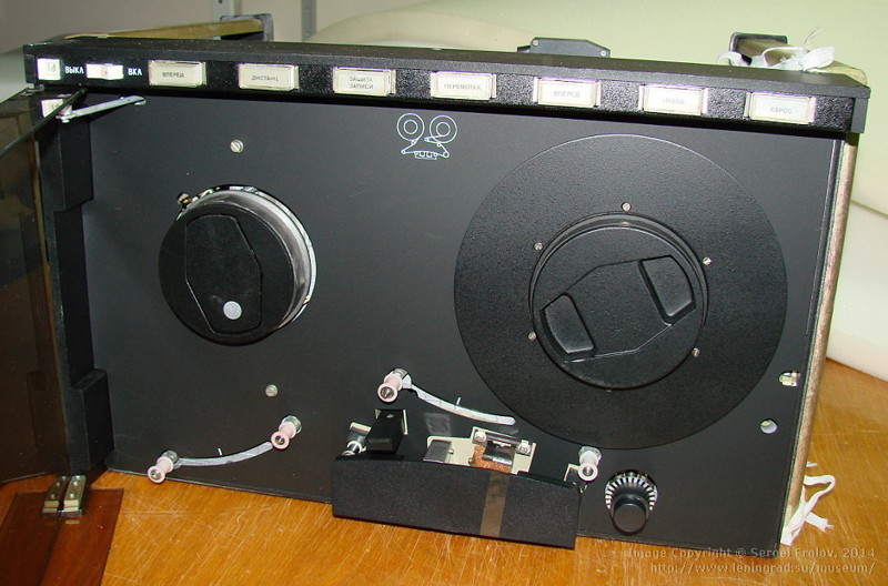 Советская флешка СМ5300,01 накопитель на магнитных дисках 1983