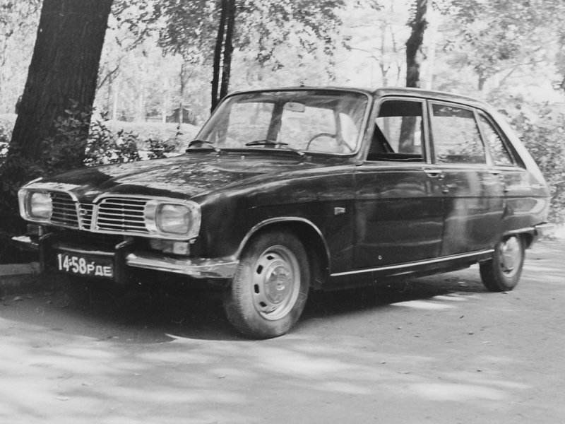 Редкая фотография Renault 16 на советских номерах