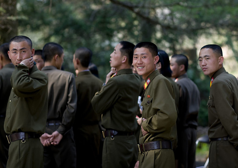 4. Солдаты в Пхеньяне 